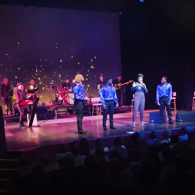 Our musicians in full swing in the Gladys Knight Concert this weekend!
. . .
#gladysknight #towngatetheatre #tributeshow #gladysknighttribute #sessionmusician #livemusic #theatreproduction #uktheatre #uktour #livesinger