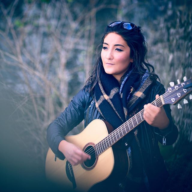 Chilled pop covers create a relaxed and romantic atmosphere in any setting - follow the link in bio to hear some of Pari&rsquo;s beautiful acoustic set. ⠀⠀⠀⠀⠀⠀⠀⠀⠀⠀⠀⠀⠀⠀⠀⠀⠀⠀
#acoustic #guitarcovers #weddingsinger #londongigging #londonmusicians #acoust