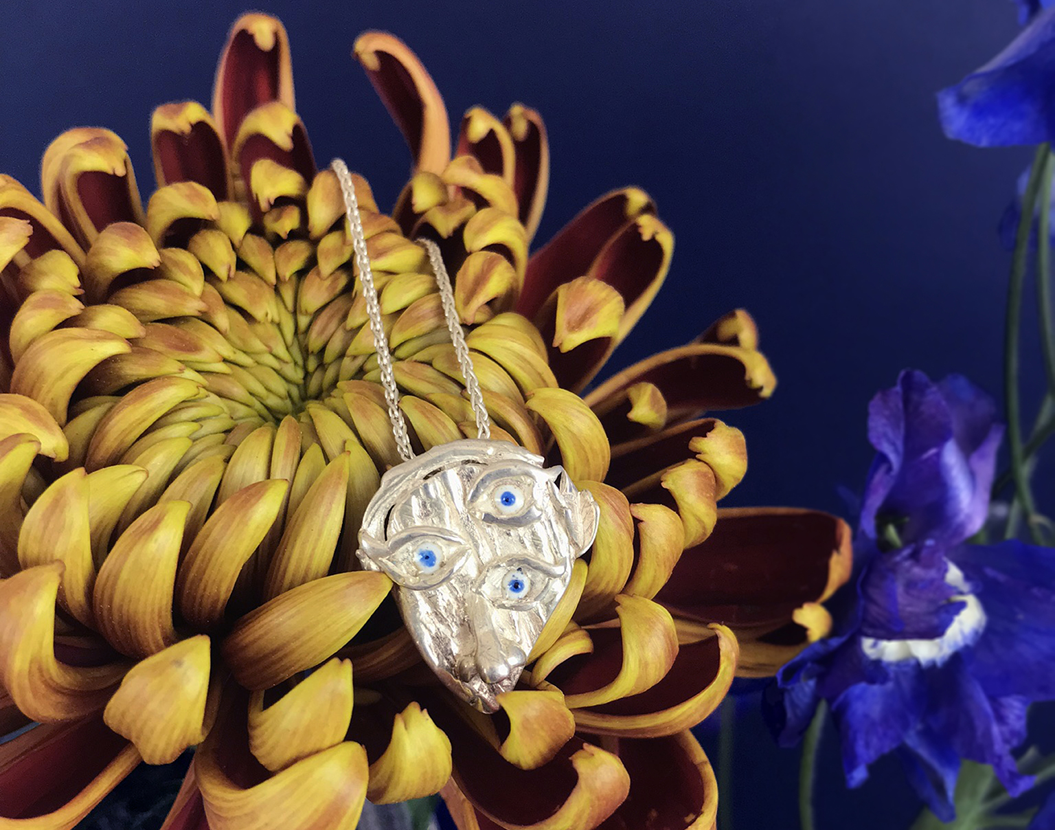 eyeseeyou pendant.jpg