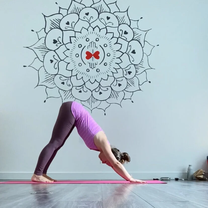 ASANA: Protégez vos poignets en chien tête en bas