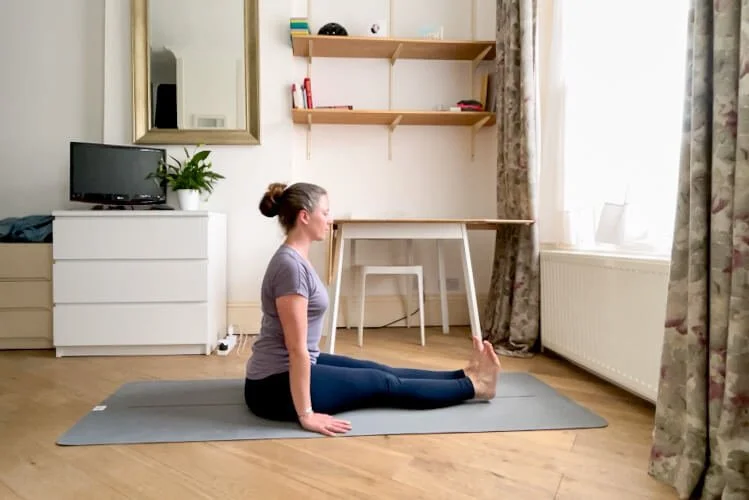 Posture Dandasana