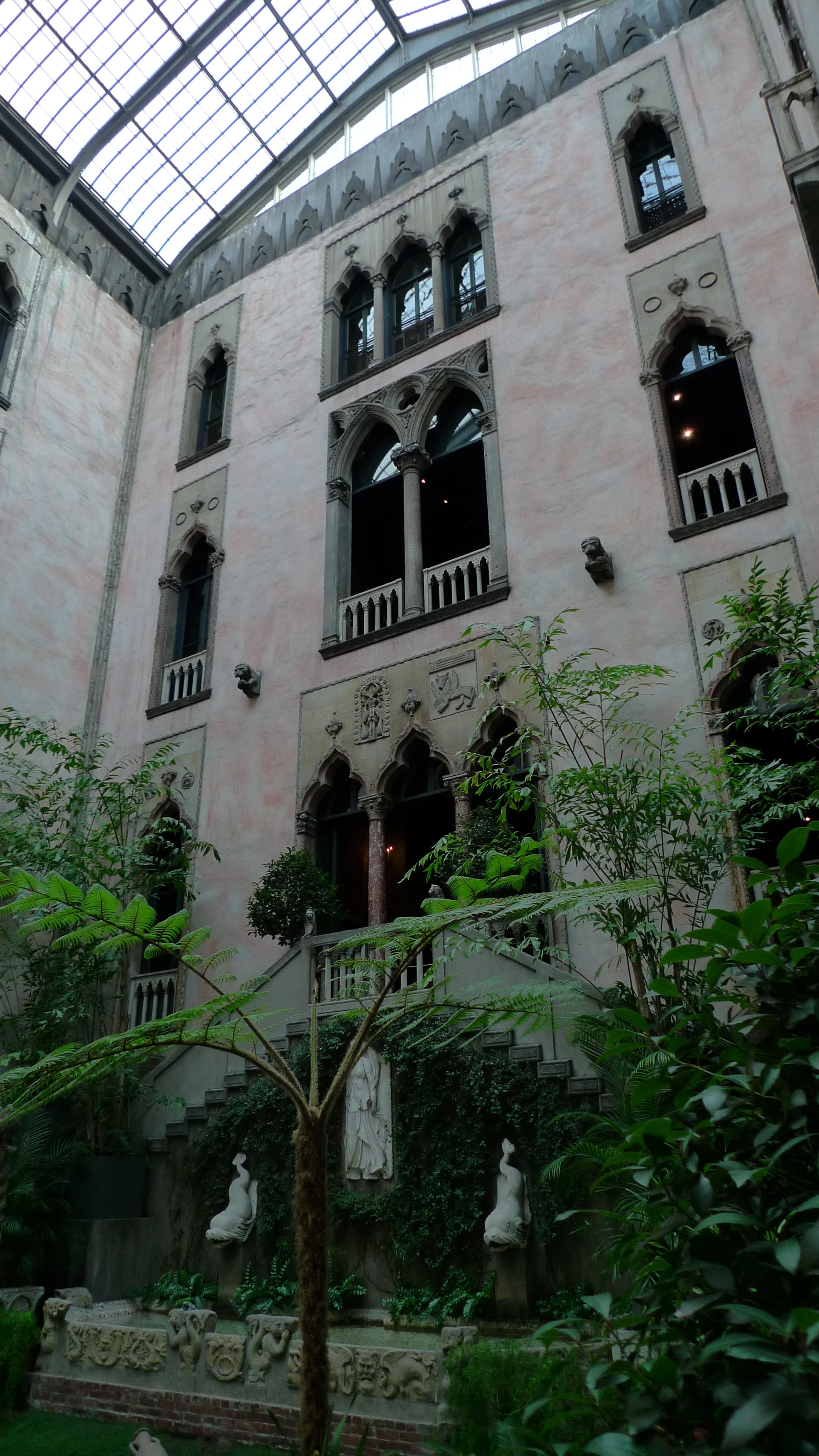 A Wounded Museum Feels a Jolt of Progress