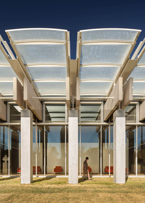 Renzo Piano completes extension to Louis Kahn's Kimbell Art Museum