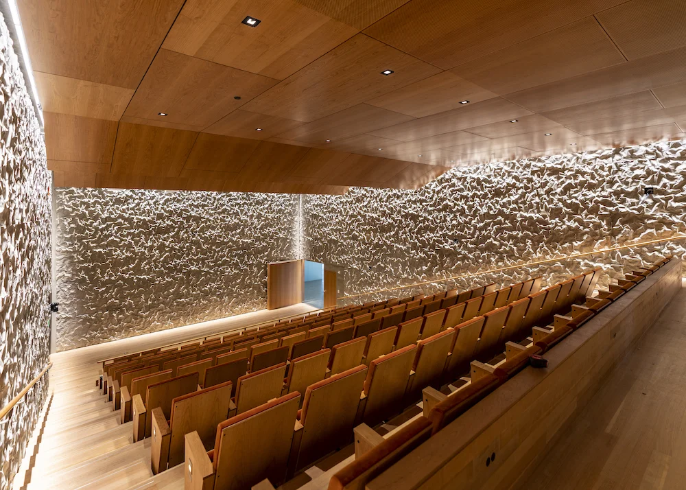 Steven Holl's Kennedy Center expansion dampens sound with crinkled concrete