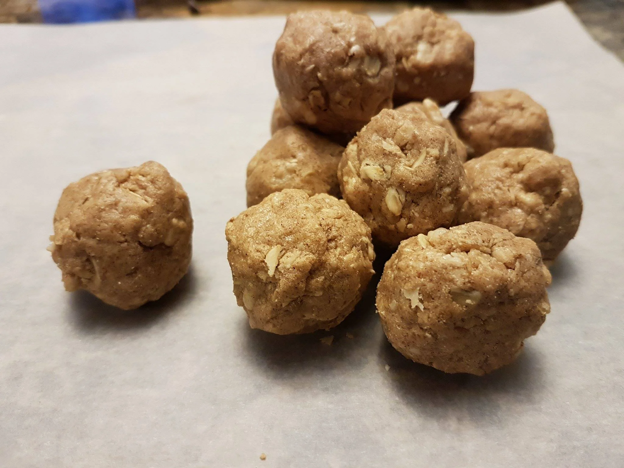 Cinnamon crunch balls.jpg