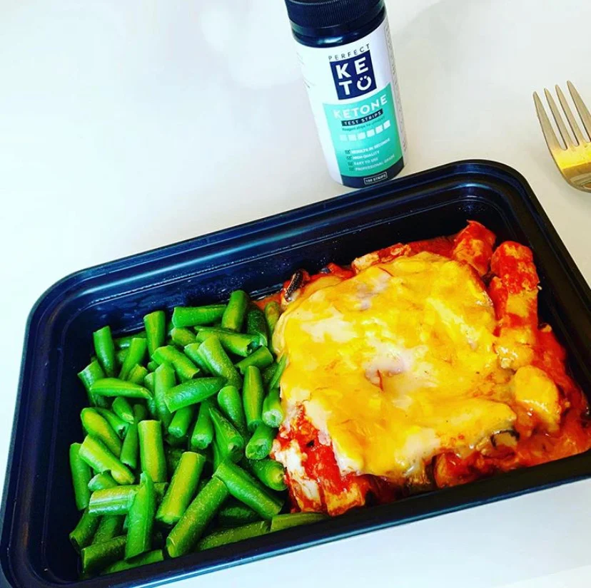keto chicken pizza.png