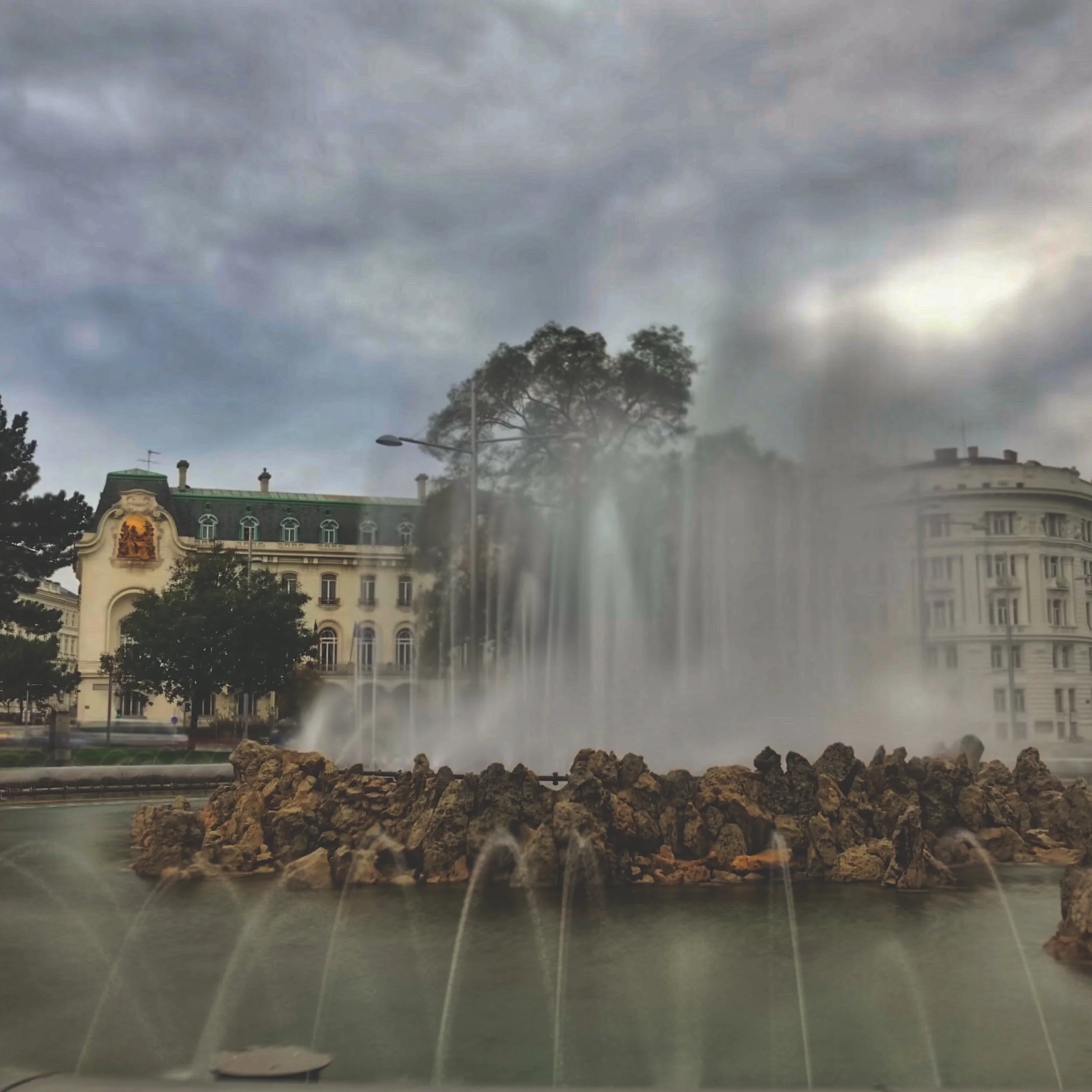 Schwarzenbergplatz