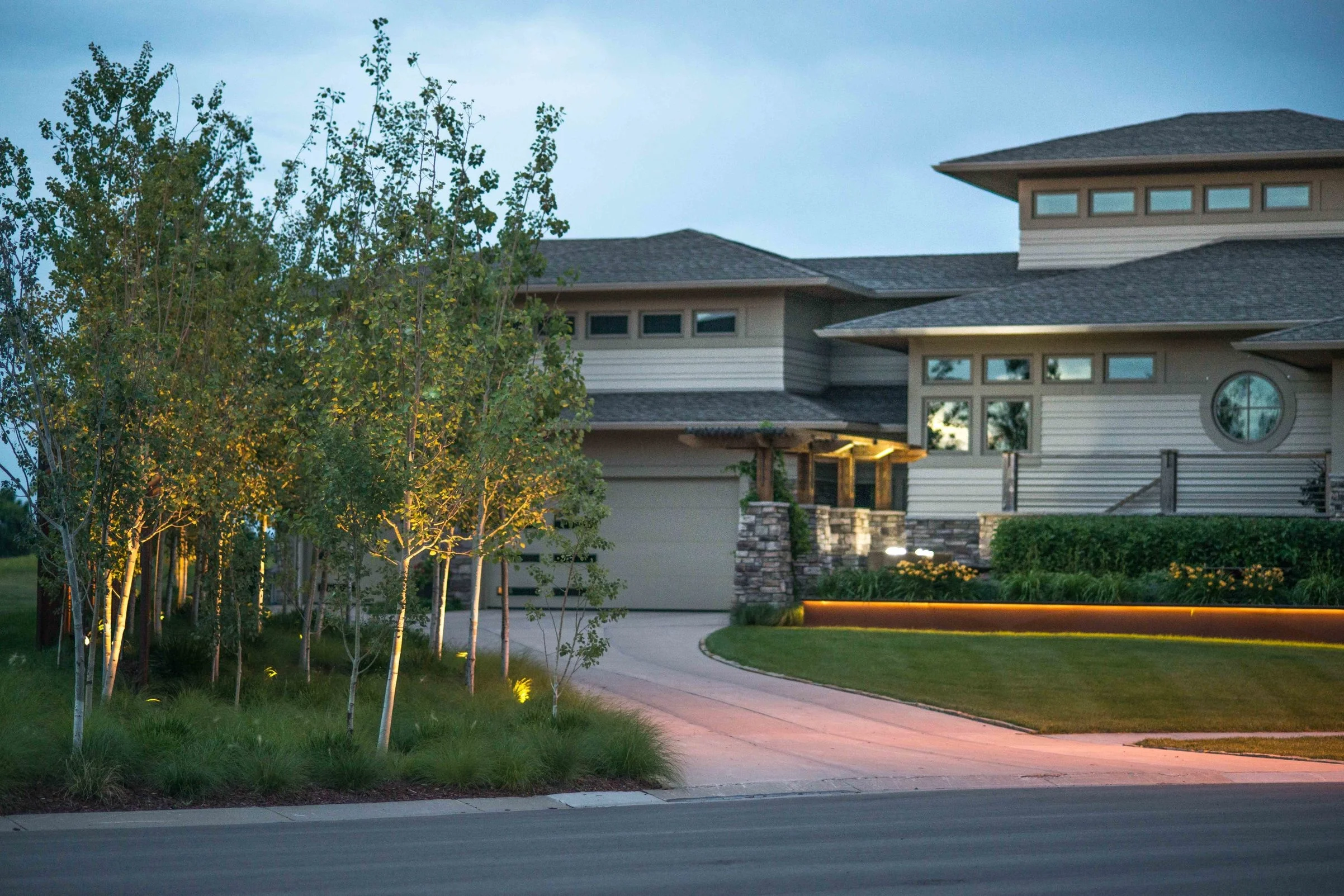 The goal for this project was to design a concept with a unique entry experience that complements the architecture of the home while creating a sense of privacy.