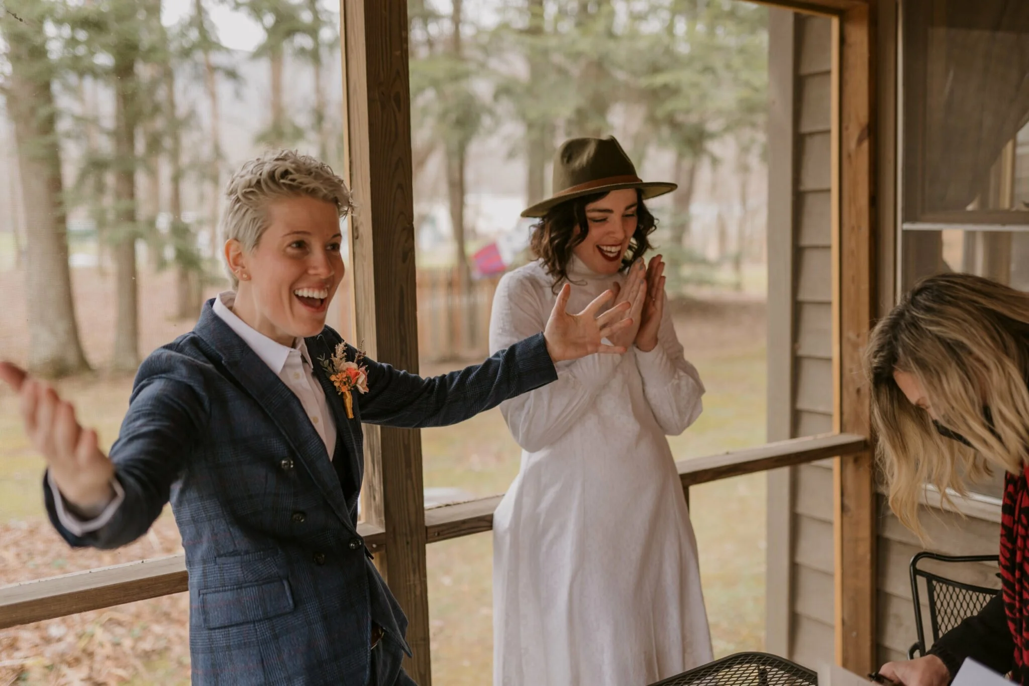 winter-elopement-arms-outstretched.jpg