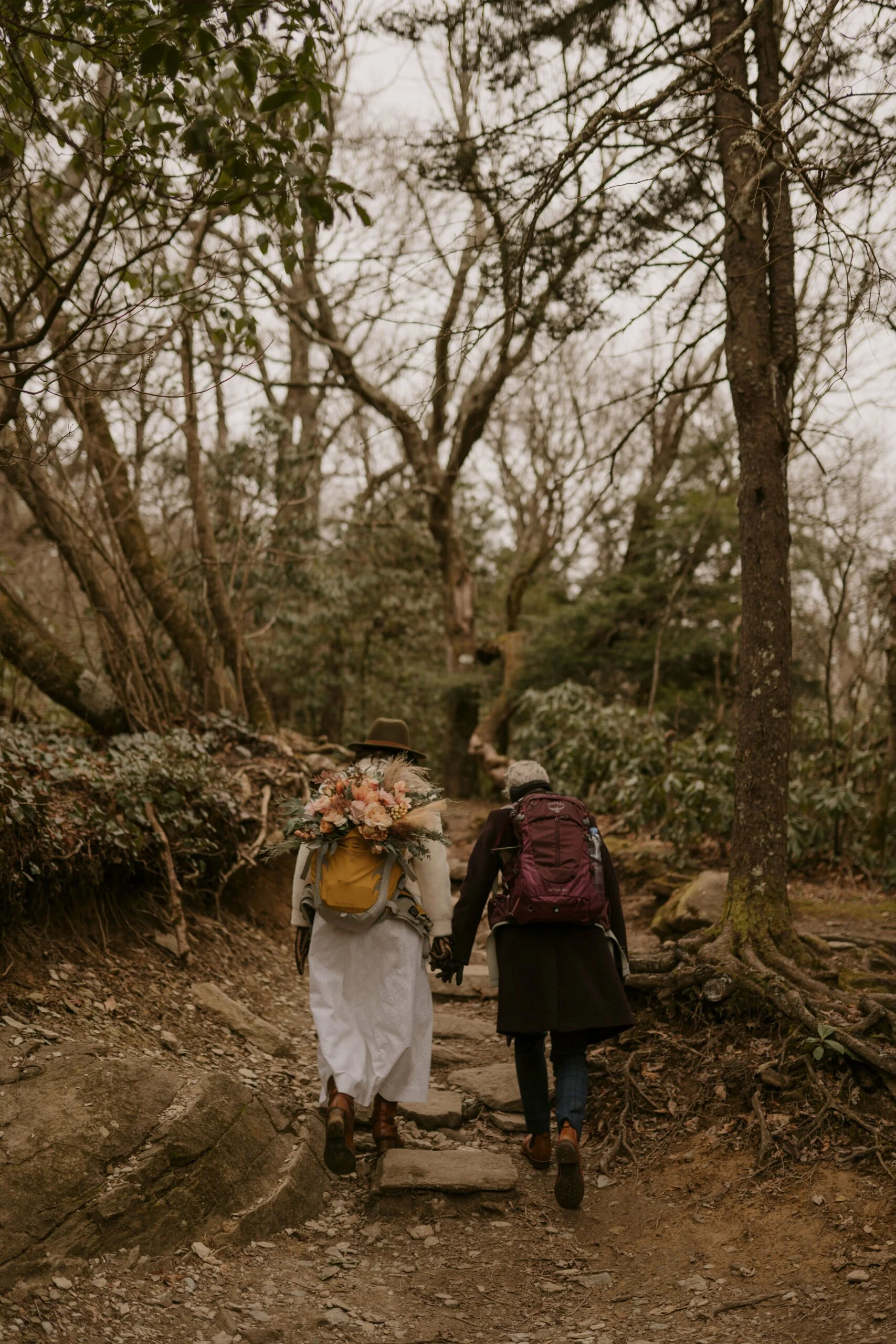 winter-elopement-hiking-path-scaled.jpg