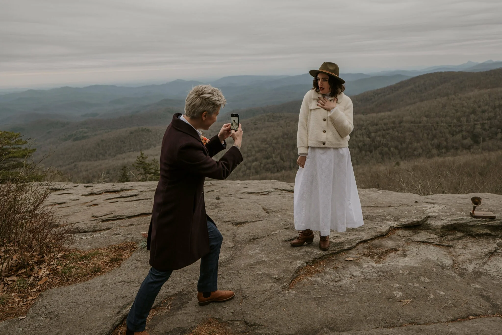 winter-elopement-cell-phone-picture.jpg