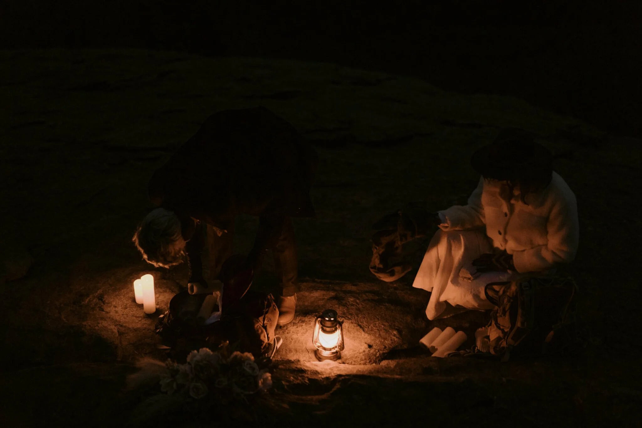 winter-elopement-dark.jpg