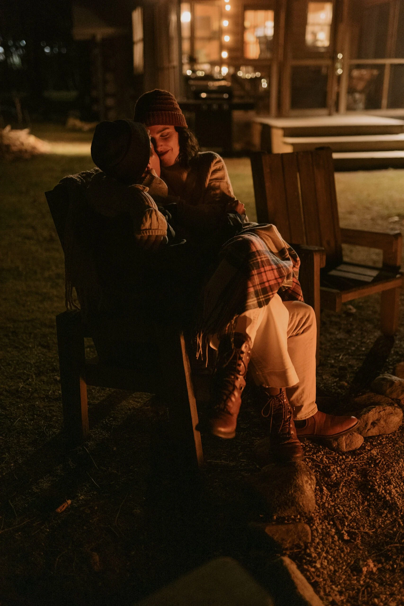 winter-elopement-couple-snuggling-scaled.jpg