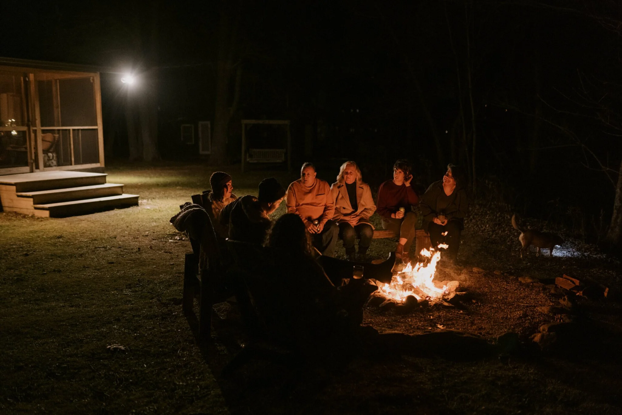 winter-elopement-friends-and-family.jpg