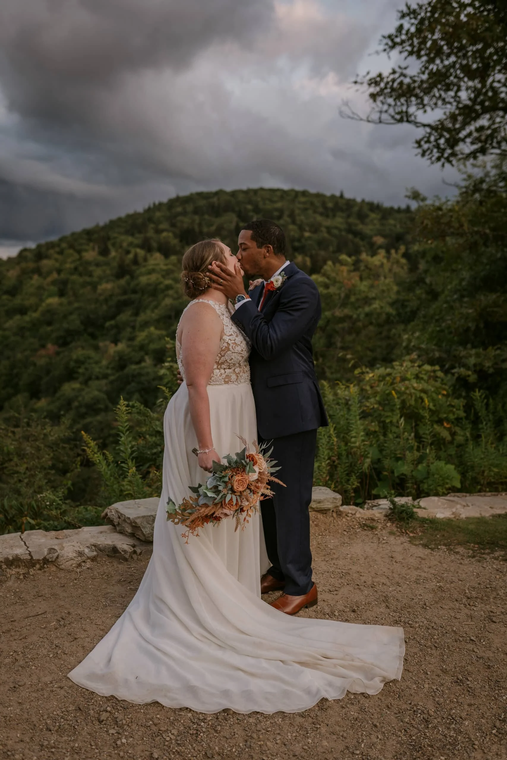 North Carolina Adventure Elopement Buck Spring Gap Kiss.jpg