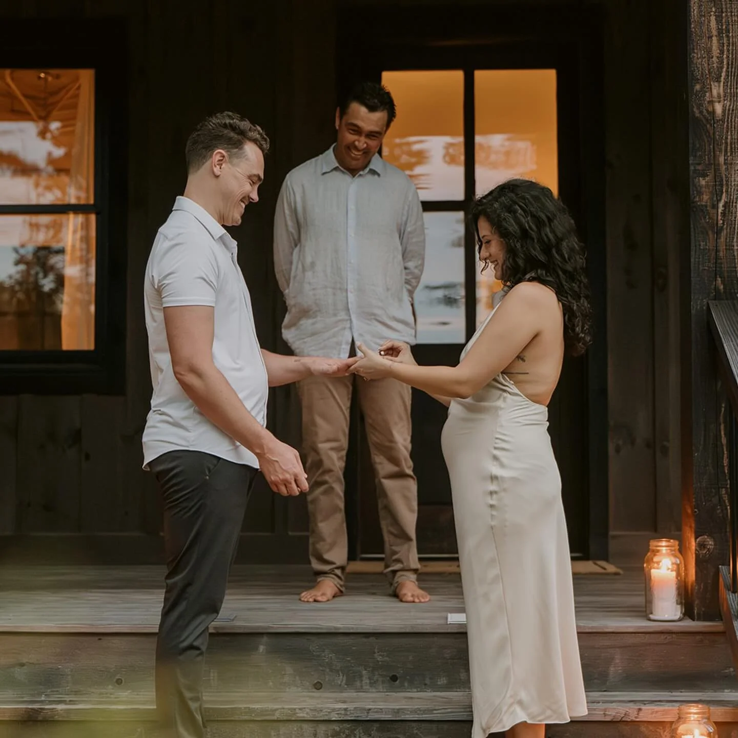 My first elopement baby! These two had to move up their celebration from Fall to Summer for this sweet surprise son, and it was a joy to watch a couple get married as they are building their little family 🥰

They kept things simple and relaxed with 