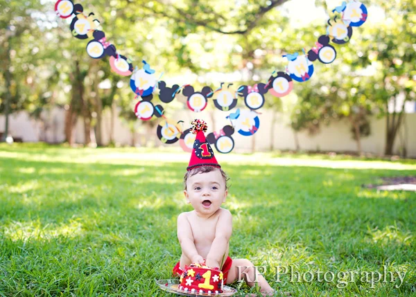 Baby T's First Birthday Cake Smash Portrait Session