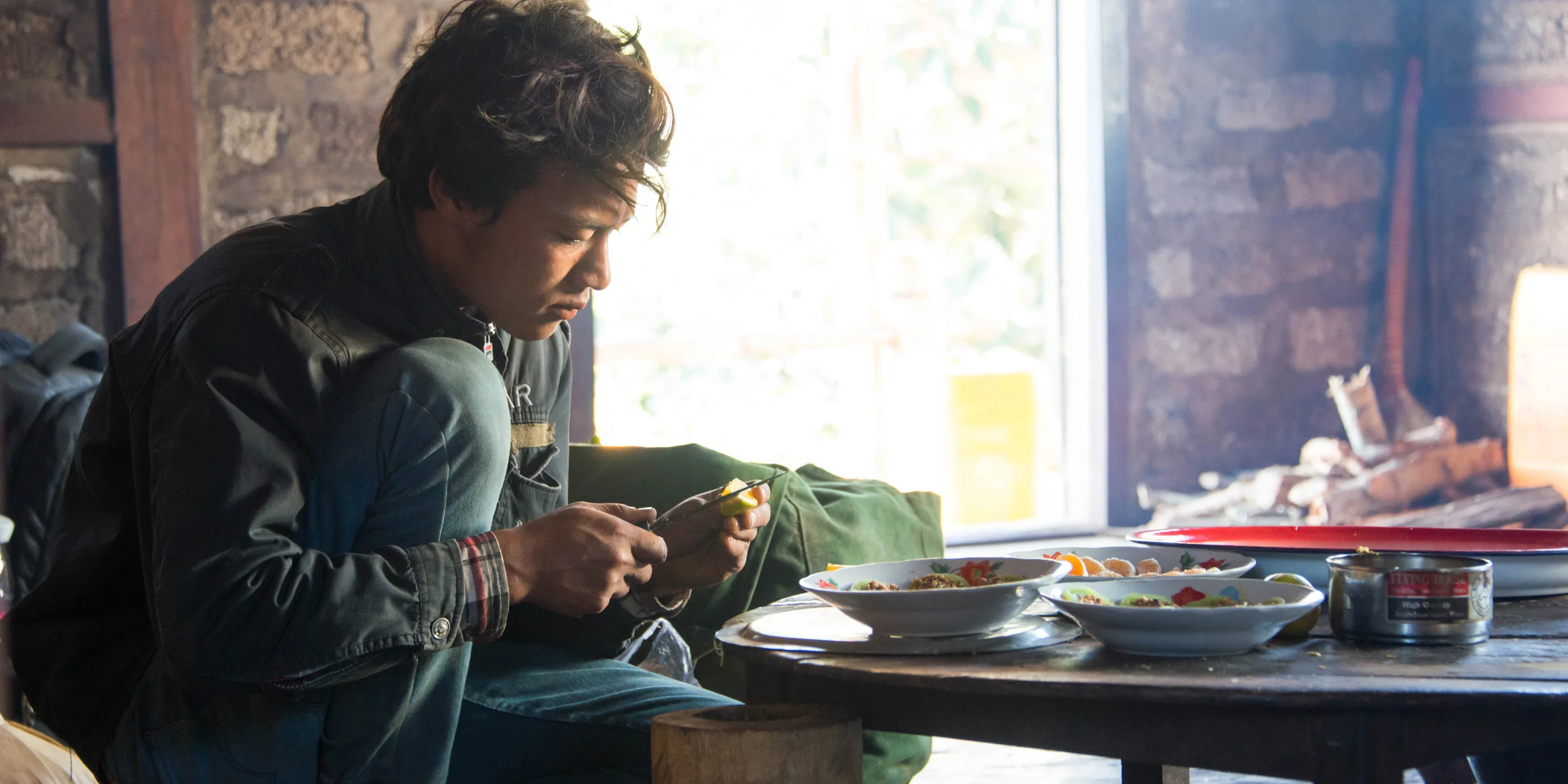 burmese_man_making_lunch_web.jpg