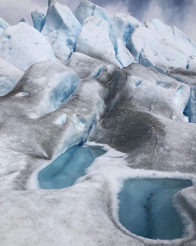 I am continually stunned by nature&rsquo;s beauty and diverse landscapes. 🤩 #feelingtheglacier