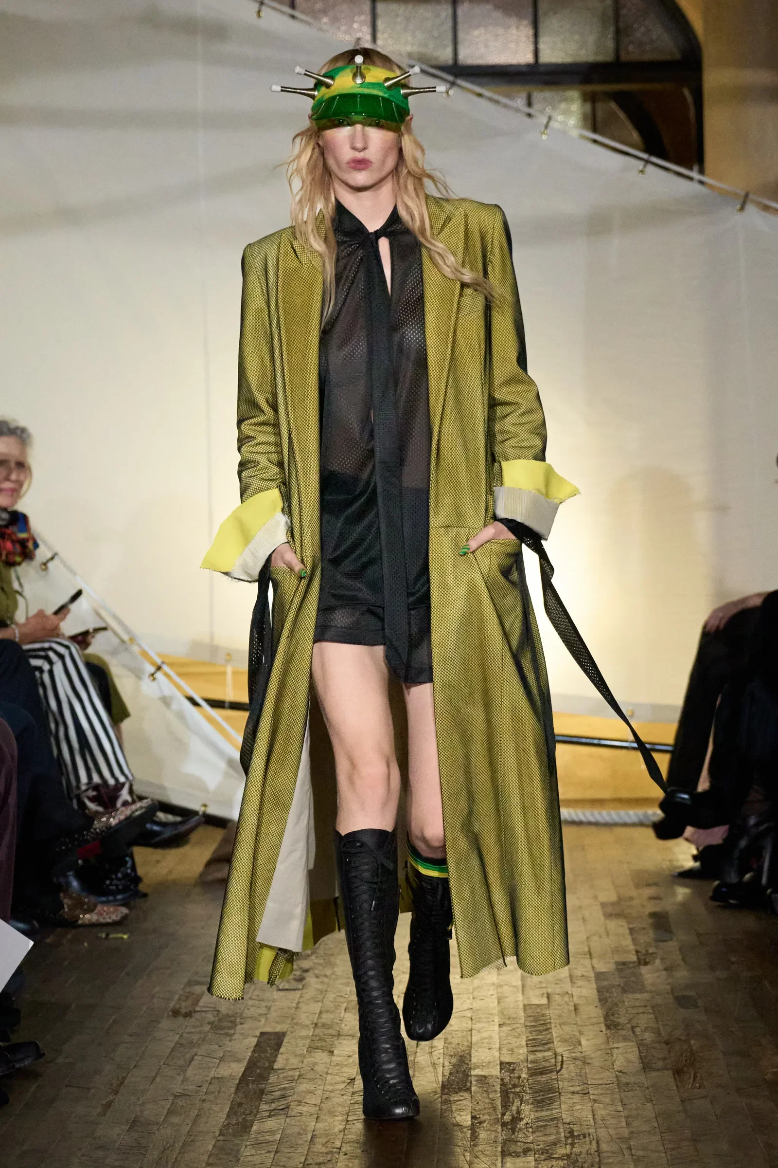 zaldy-spring-2027-ready-to-wear-00012-credit-vogue.webp