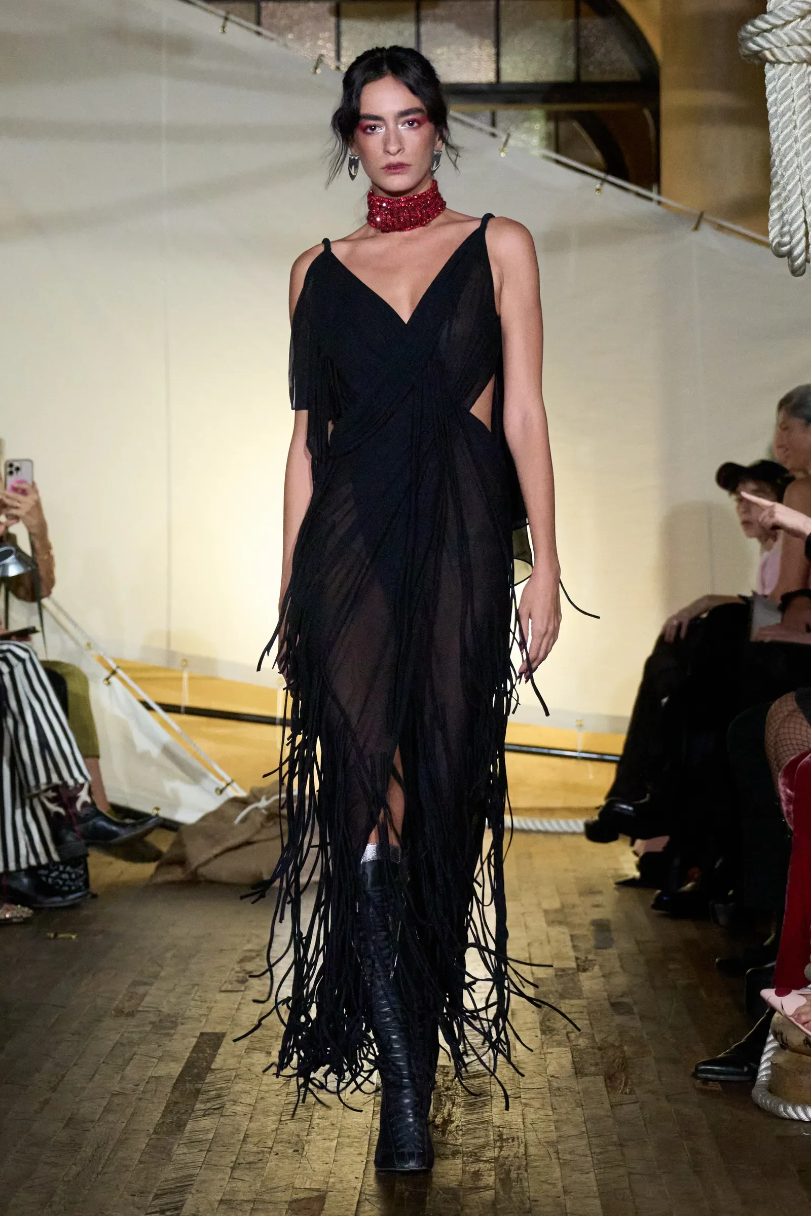 zaldy-spring-2027-ready-to-wear-00028-credit-vogue.webp
