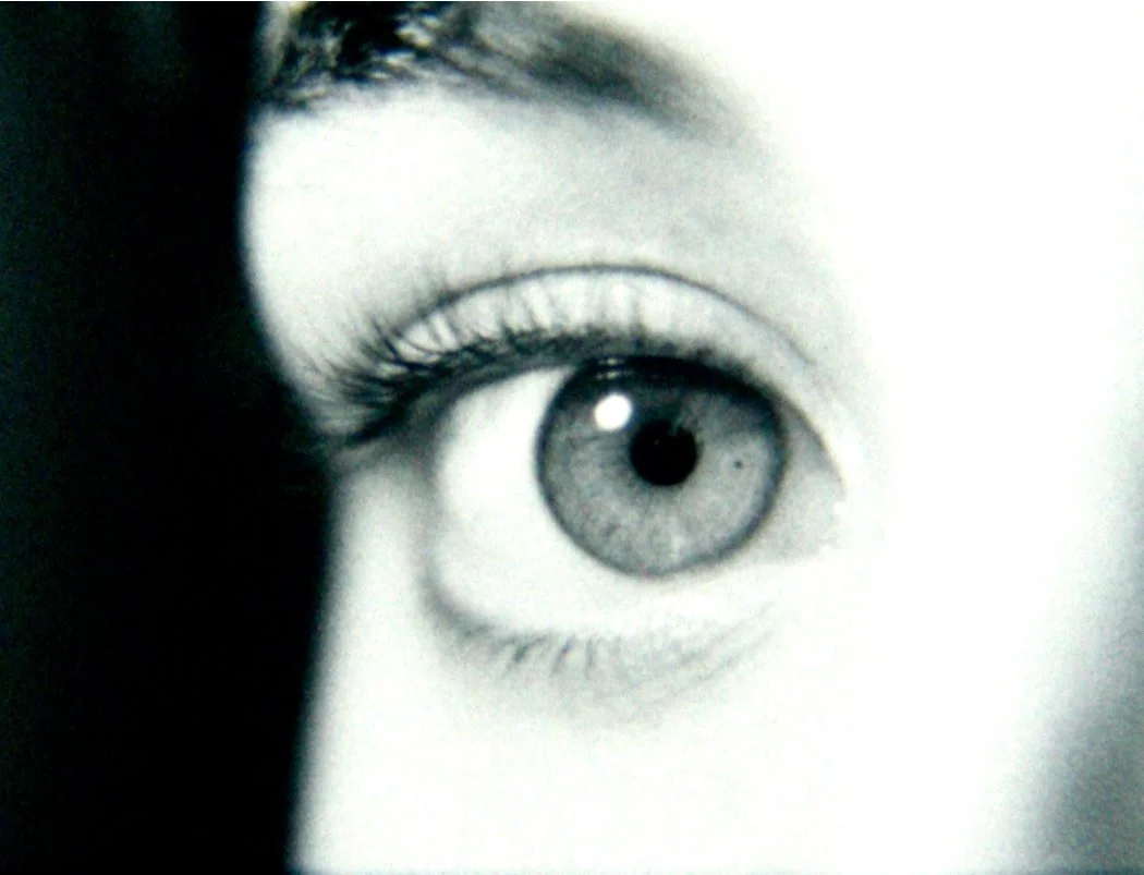 EYE.jpg