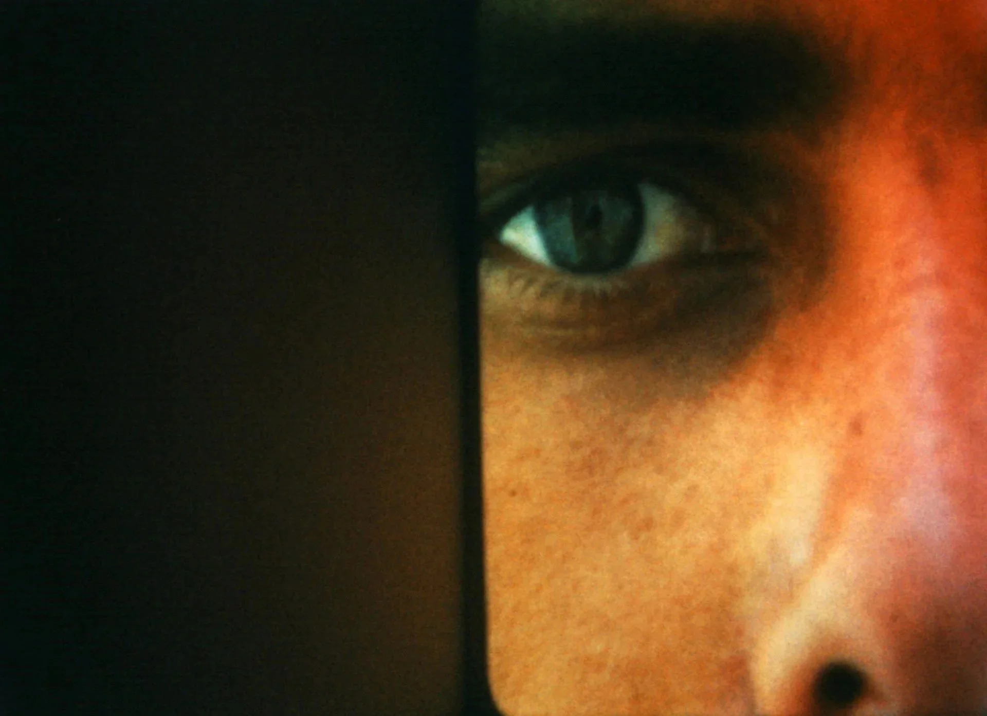 Indi-Visual+1_02_Still_Light_2.jpg