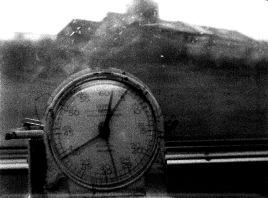 CLOCK_TRAIN.jpg