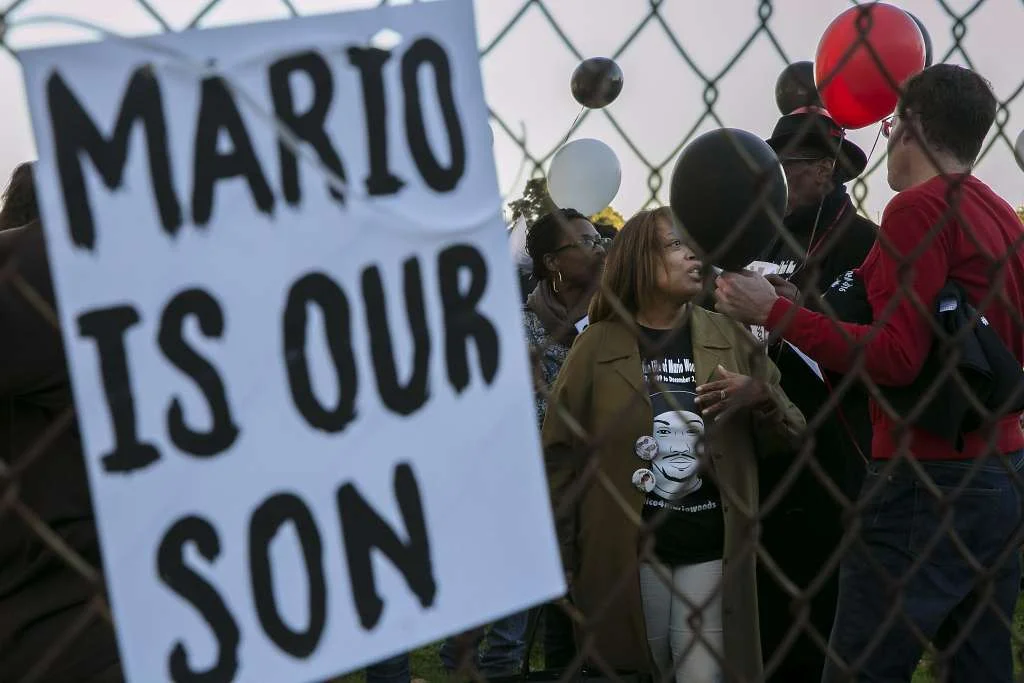 Mourners mark 1st anniversary of Mario Woods’ killing by SF police