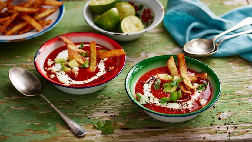 sopa_azteca_tortilla_67323_16x9.jpg