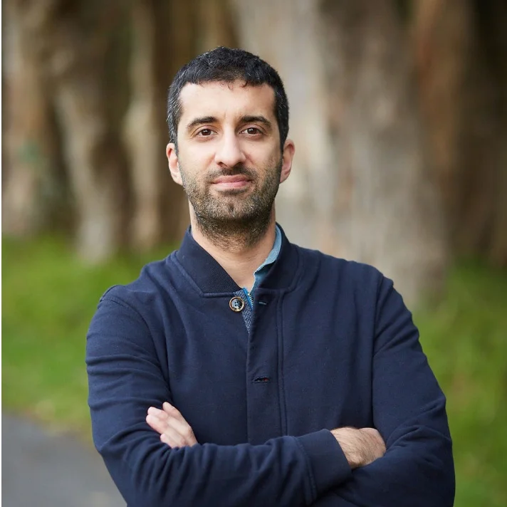 Darius Contractor