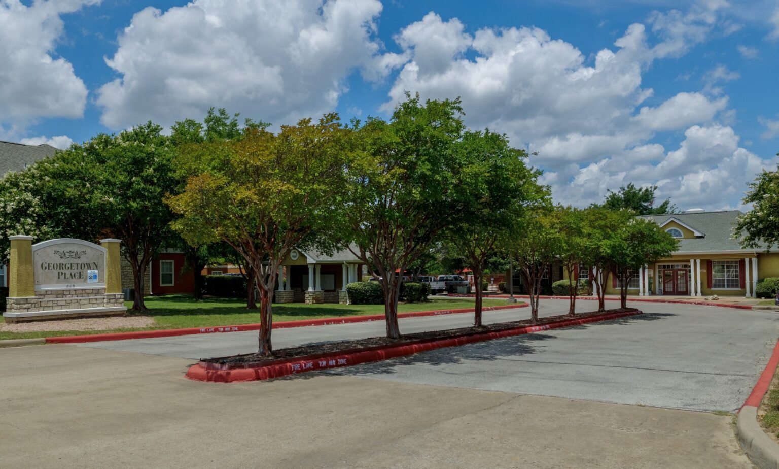 georgetown-place-gallery-06-front-road-entrance-1536x924.jpg