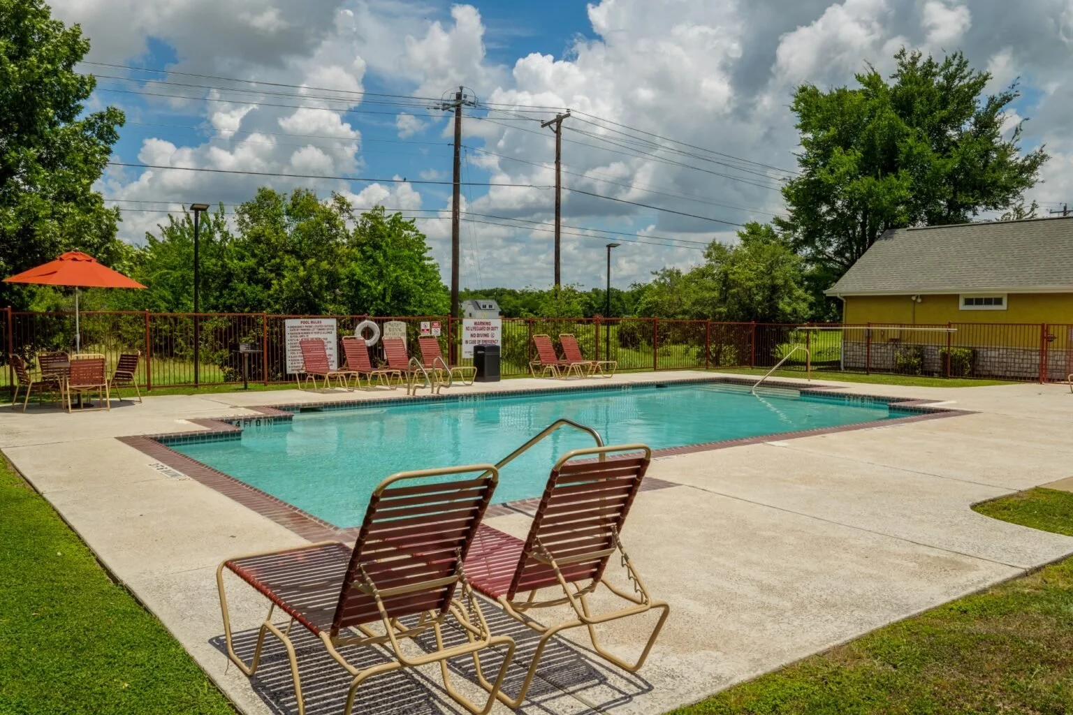georgetown-place-gallery-02-swimming-pool-1536x1024.jpg