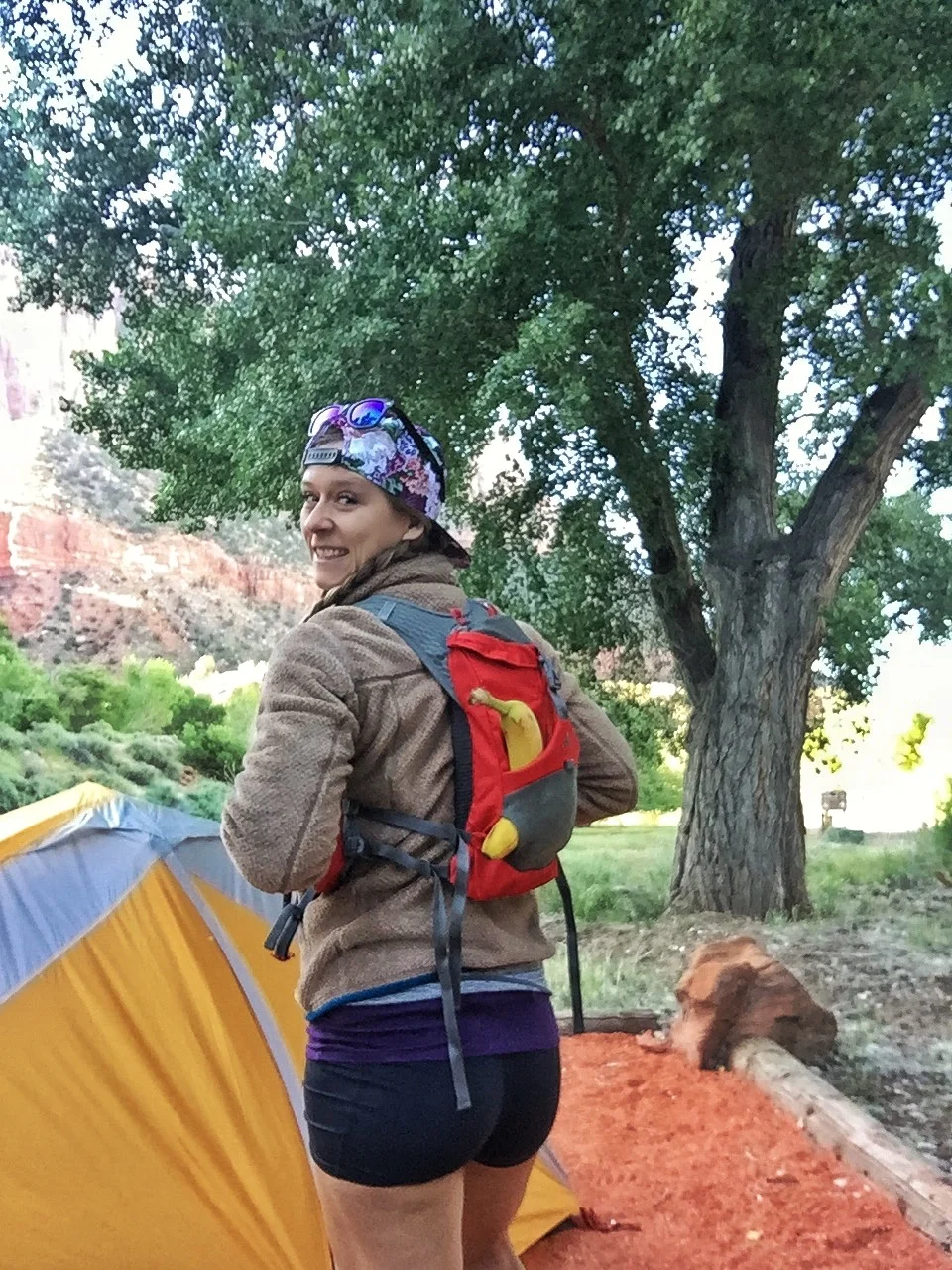 Does your hydration vest have a banana pocket? 
