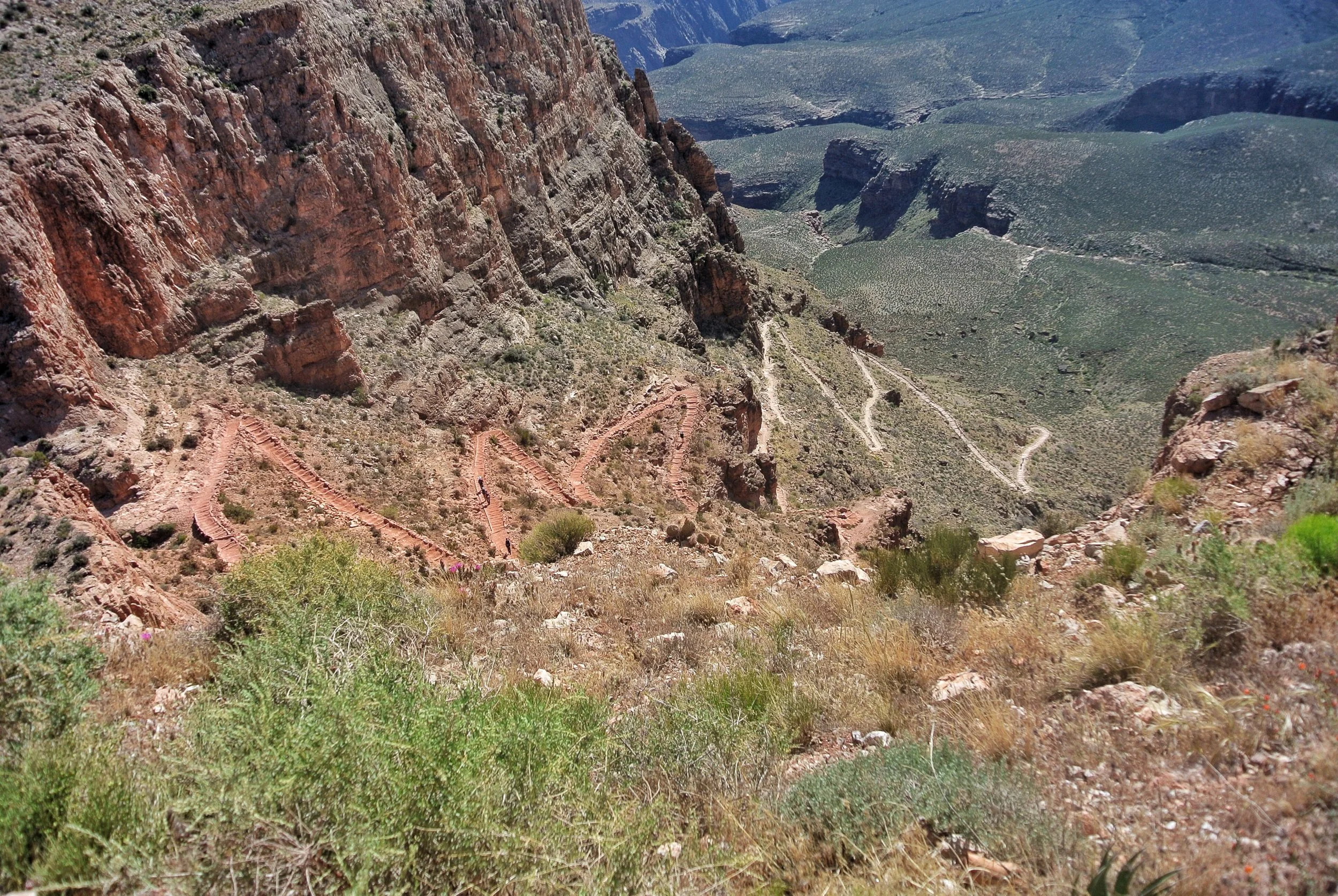 Switchbacks on South Kaibab Trail, South Rim, Grand Canyon 
