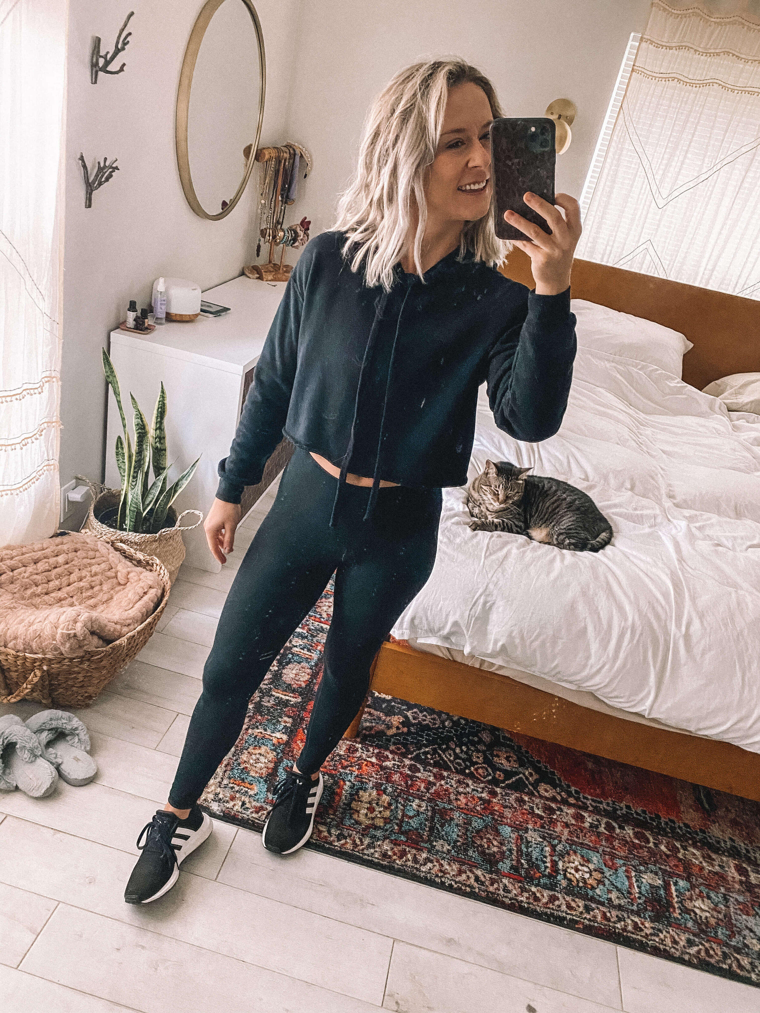 18 Easy to Wear Leggings Outfit Ideas | Swift Wellness