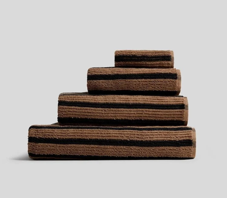 Best Housewarming Gift Ideas for New Homeowners - Resort Towel Set