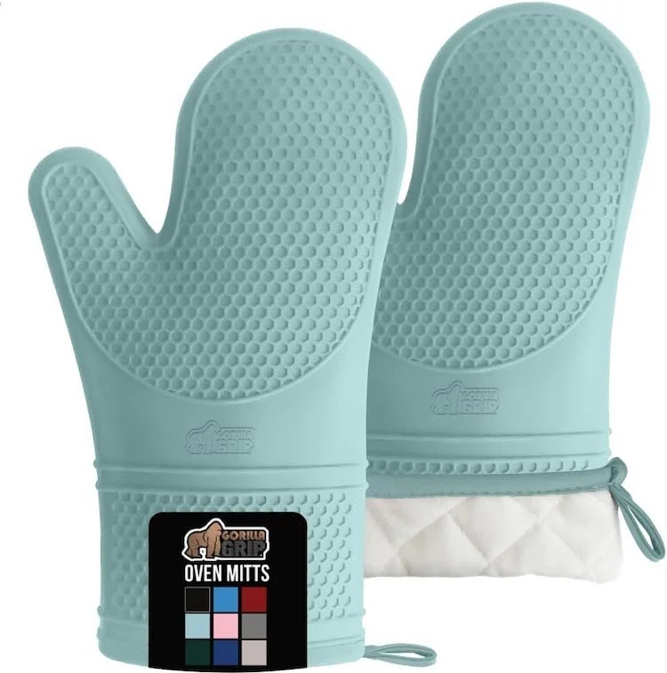 Best Housewarming Gift Ideas for New Homeowners - Silicone Oven Mitts