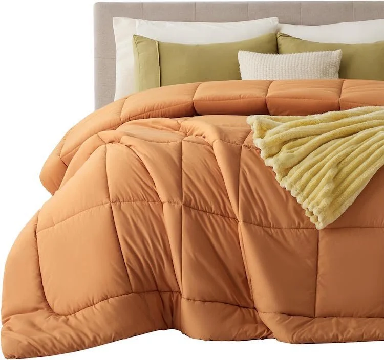 Best Housewarming Gift Ideas for New Homeowners - Bedsure Quilted Duvet Insert