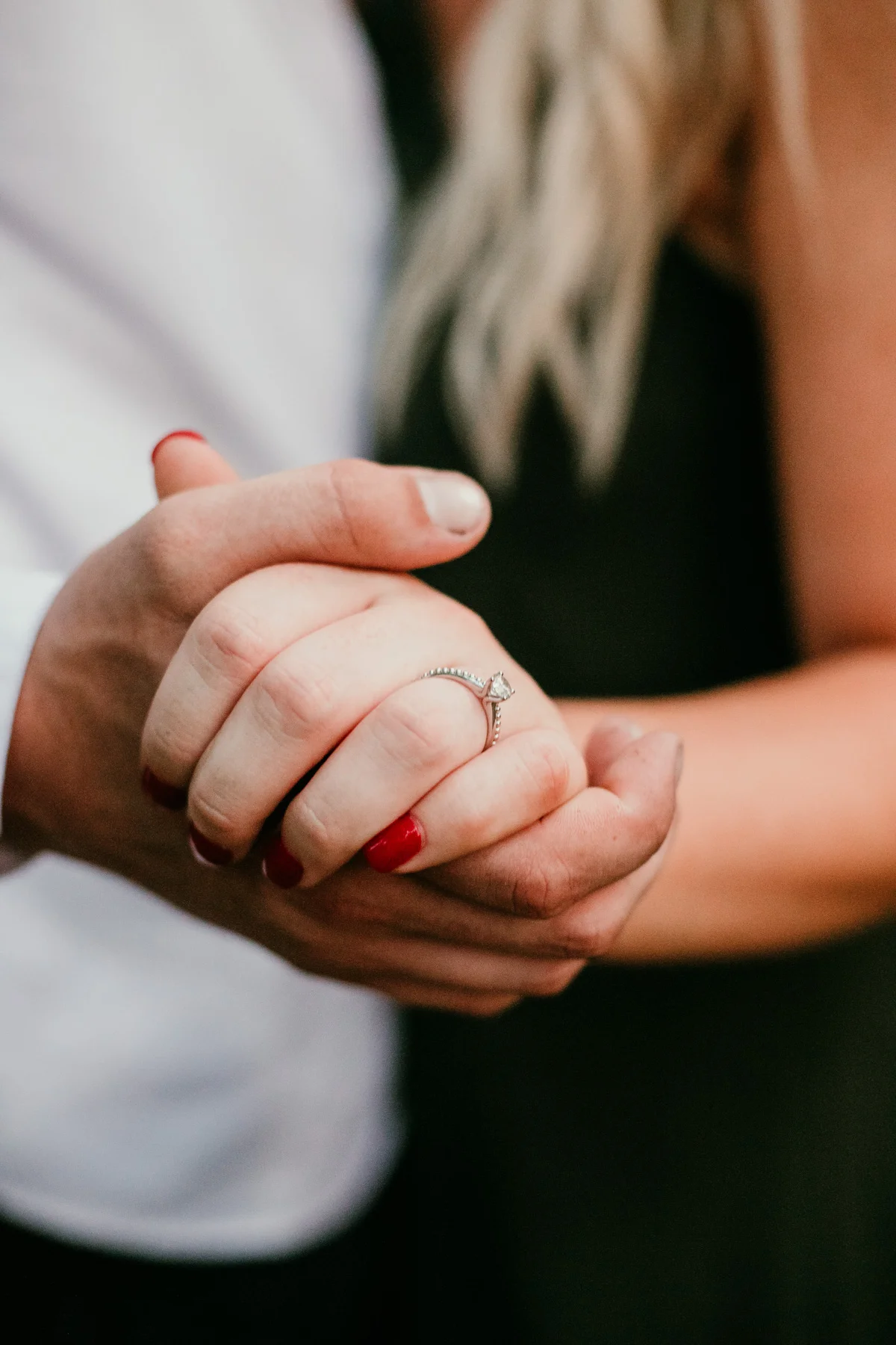 unique-engagement-photo-ideas.jpg