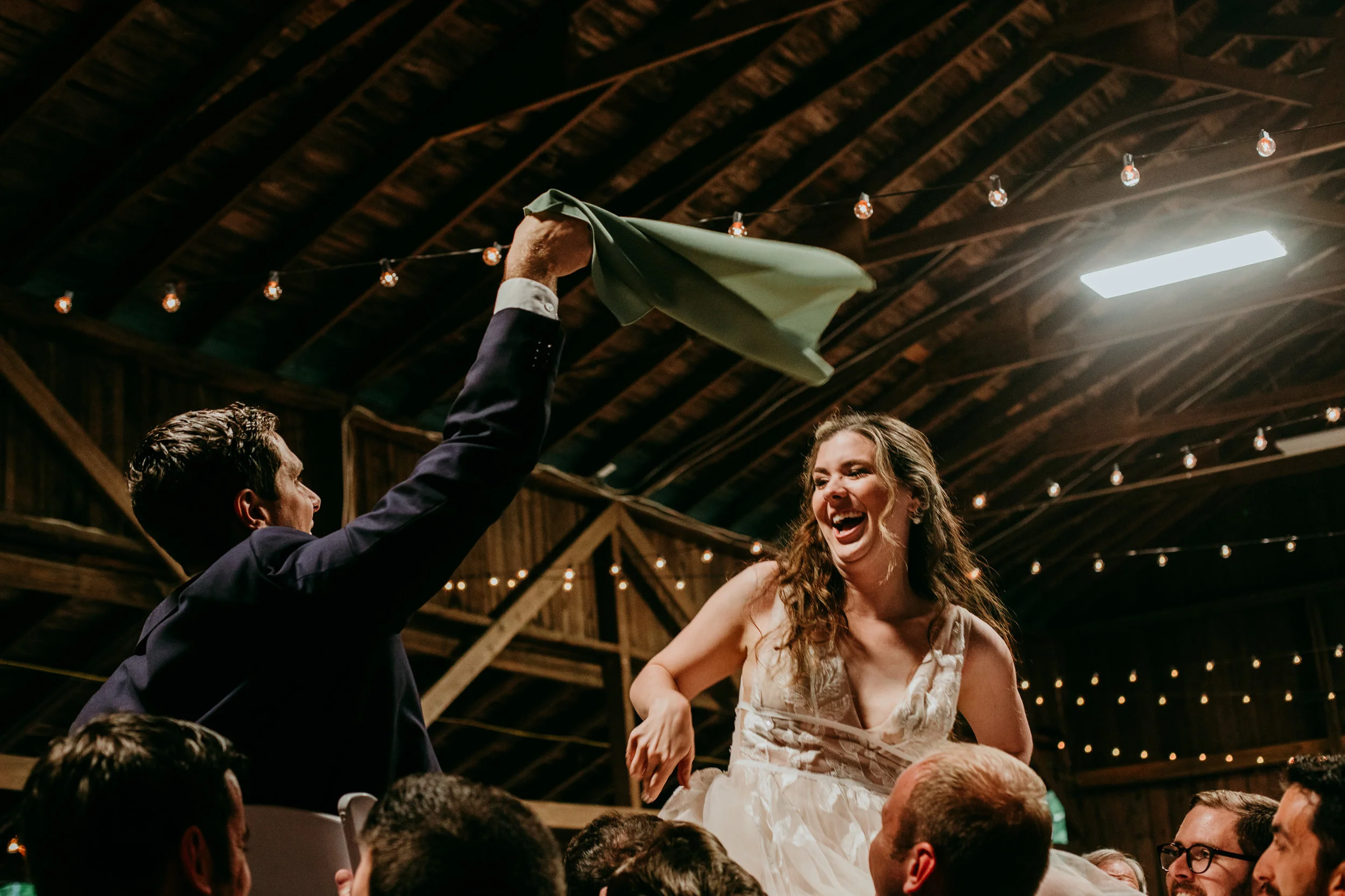 rustic-wedding-reception-ideas.jpg