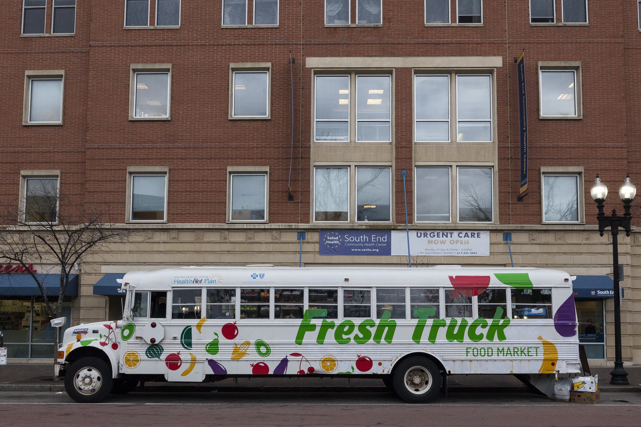 Founded in 2013 by Josh Trautwein and Annika Morgan, Fresh Truck is a proactive effort to improve the well-being of Boston by providing a healthy food option in communities who need it most. 