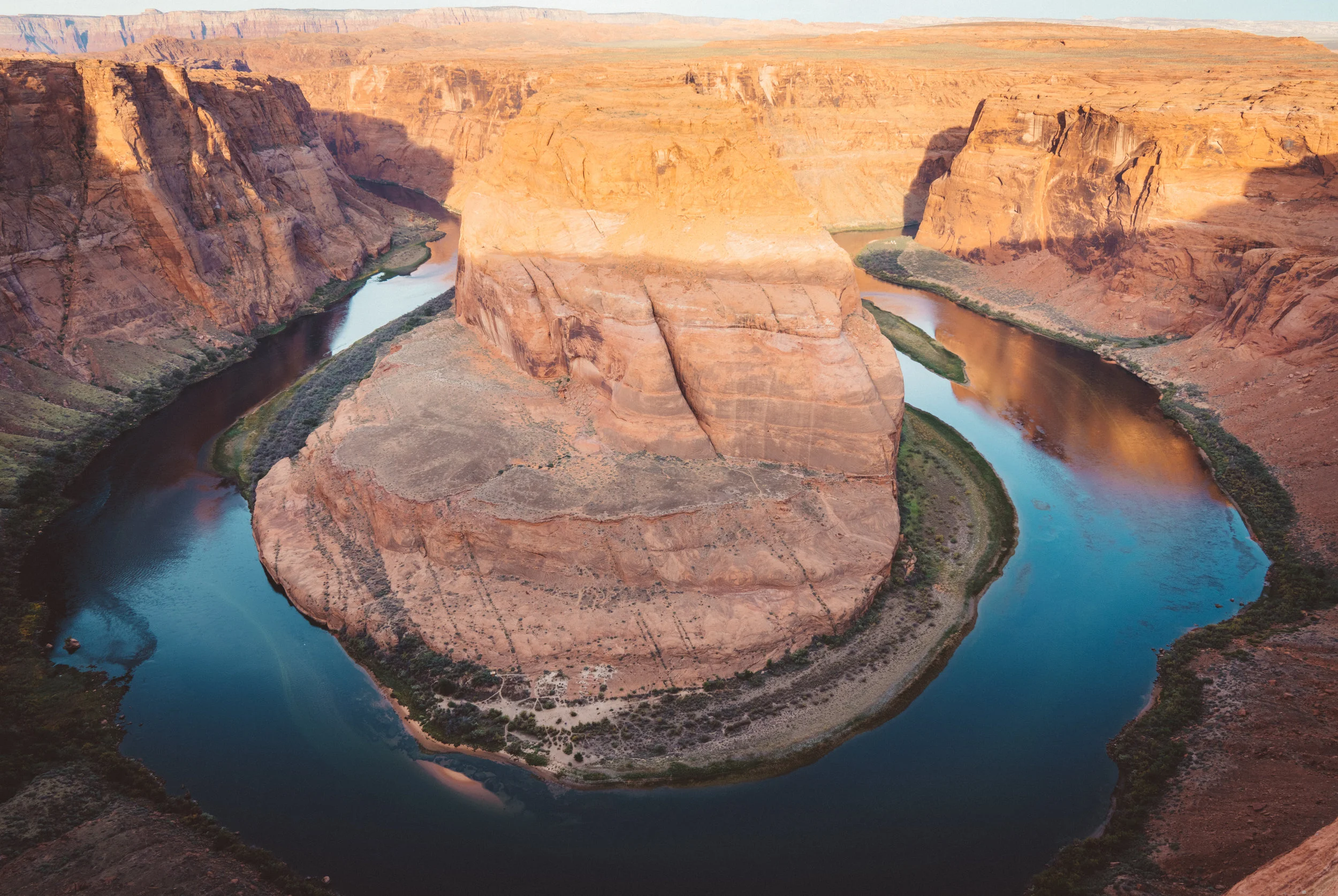 Horseshoe Bend. I had not the lens nor the proper lighting to capture this unique place.