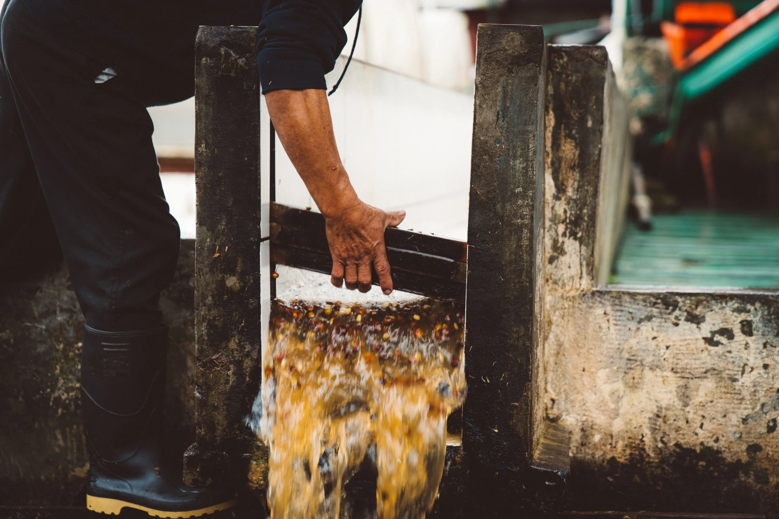 A worker releasing the barricade.