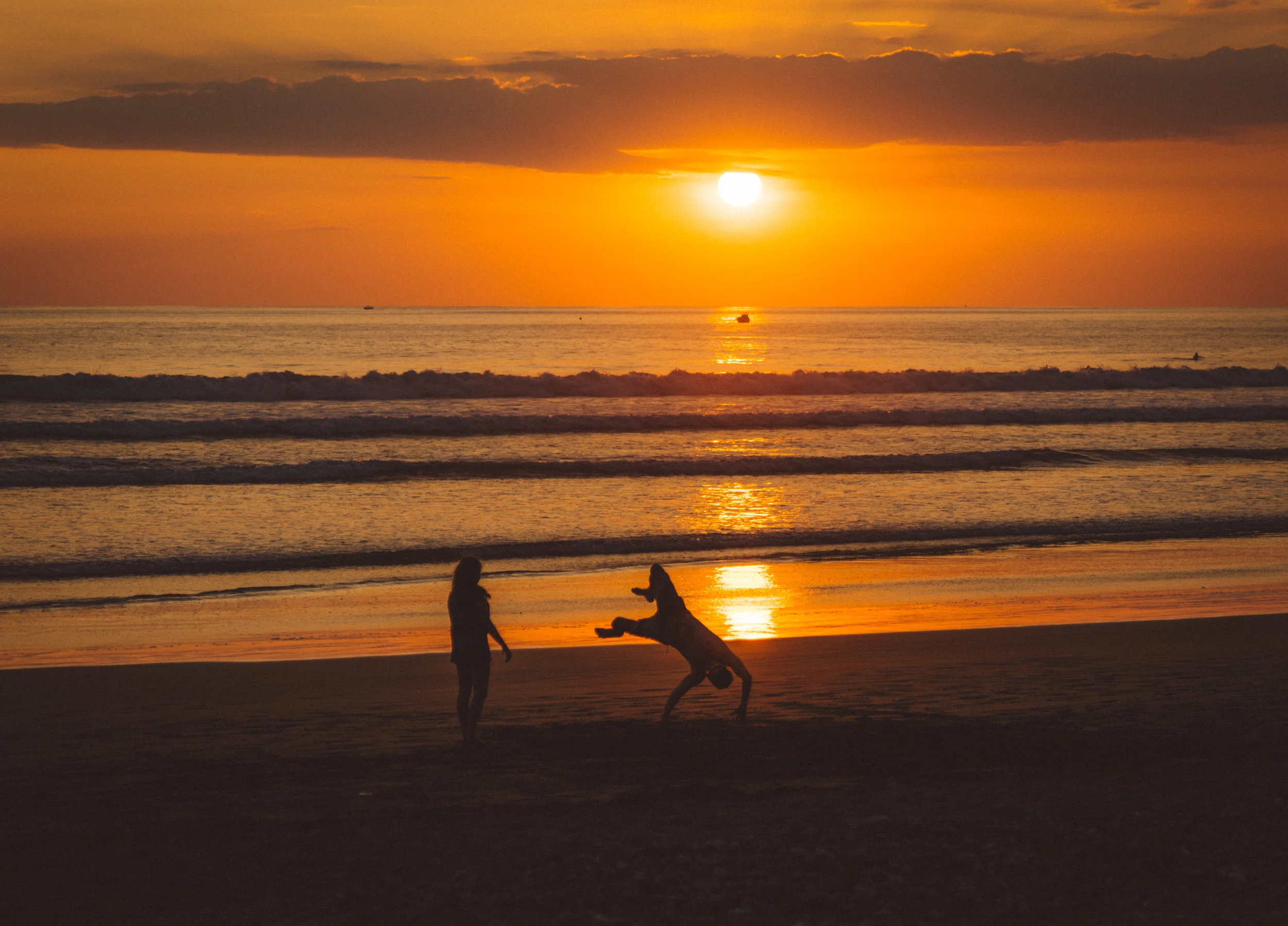 The sunset in Dominical on the 28th.