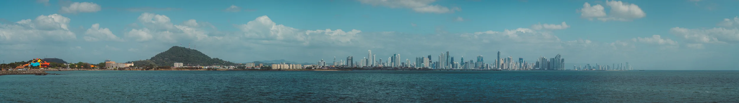 Now for the Panama photos. This is a panorama of Panama City taken from the Amador Causeway. I really wish I'd gone back and taken this photo again during golden hour, but alas this is what I've got. That multicoloured building on the right is the Bio Museum.