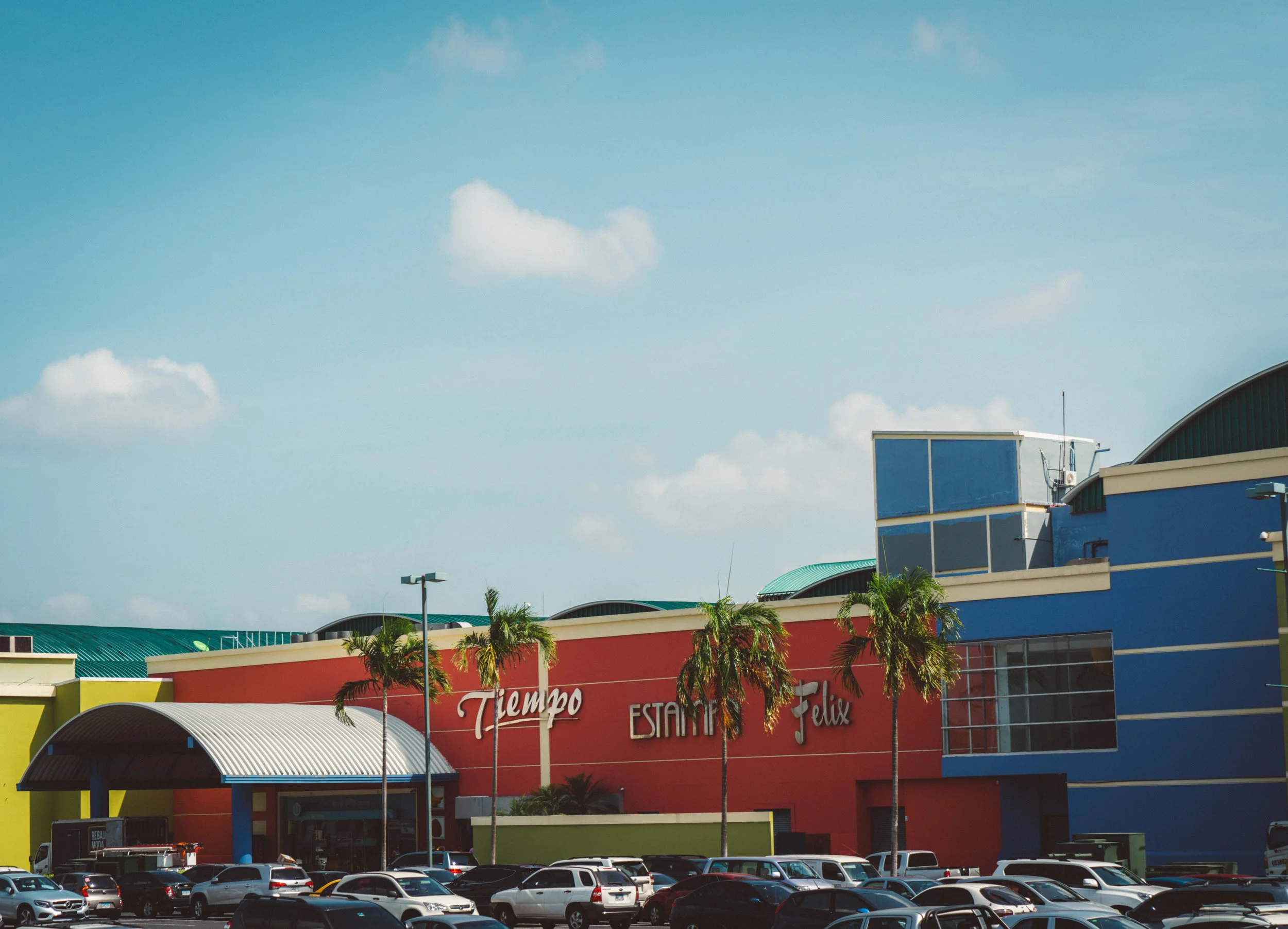 This is Albrook Mall, the biggest mall in the Americas, and largest mall outside of Asia. I saw more malls in Panama than I think I've ever seen; they love their malls. We didn't go in to this mall but drove by on our bus tour. The next bunch of photos were taken along the bus tour.