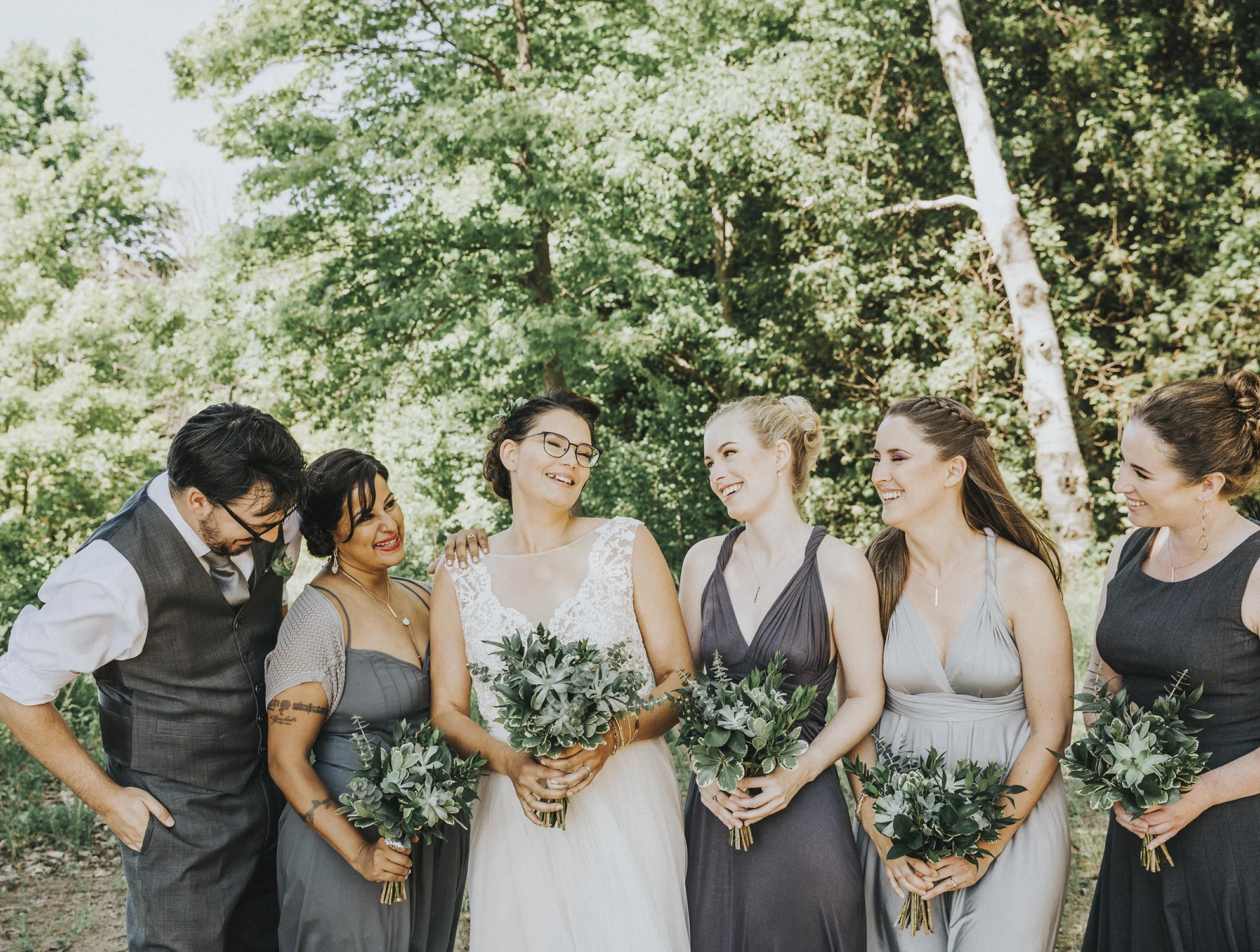 Amanda + Sterling | Green goddess | Photo: Alyssa Wodabek