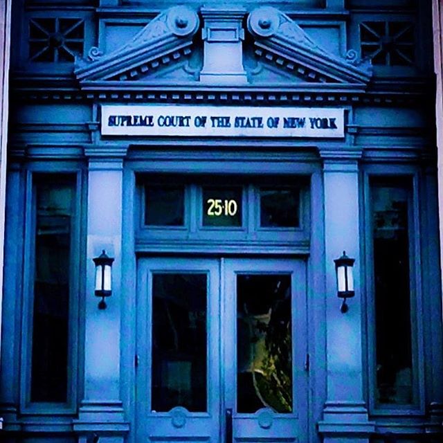 The Long Island City Courthouse complex was designated a New York City landmark in 1976, and has been listed on the National Register of Historic Places since 1983.
.
.
.
.
.
@fredsaid998 #courthouse ##longislandcity #livinglic