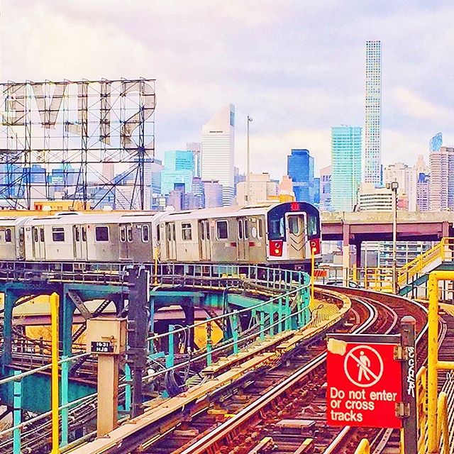 Sometimes the wrong train takes you to the right station.

#queensboroplaza
#7train #longislandcity